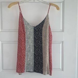 Skies are blue sleeveless top